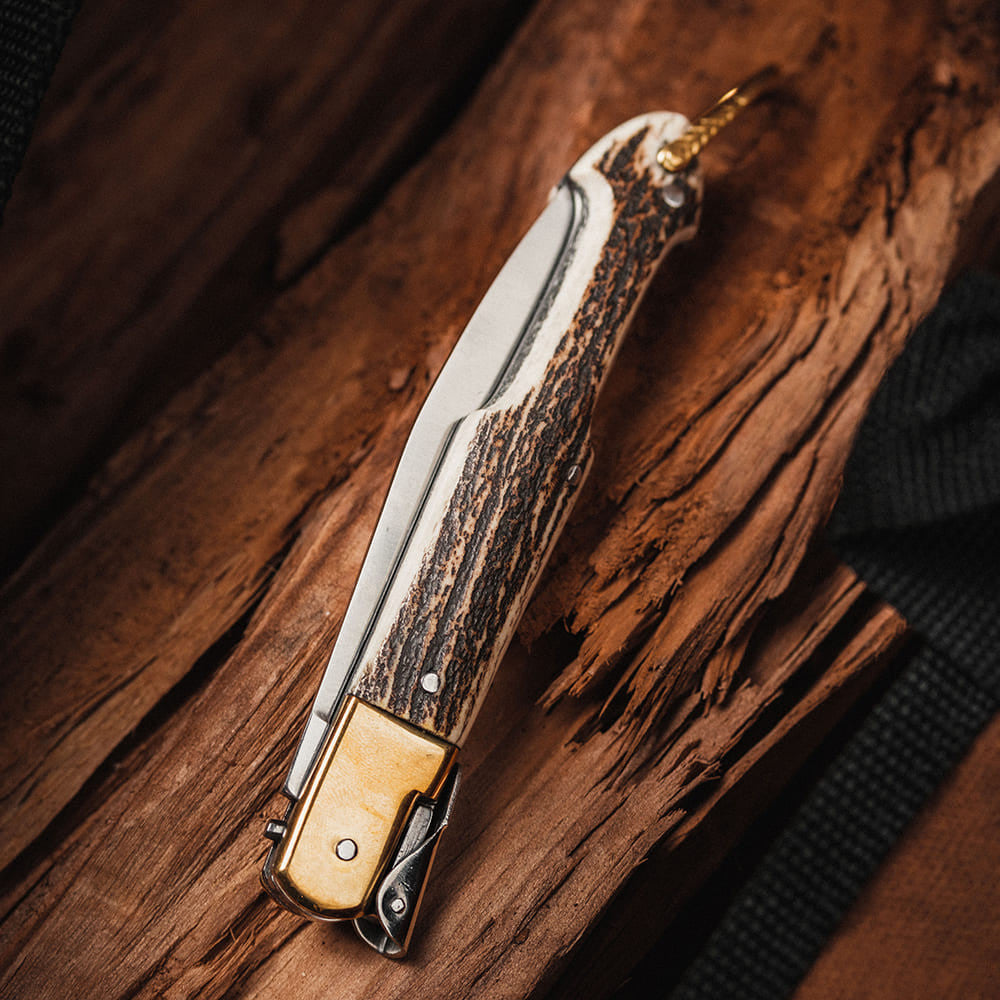 Greenhaus Gardening Folding Knife — Stag Horn Handle & Brass Details