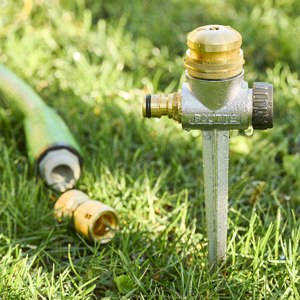 Greenhaus Gardening Garden Irrigation Mister – Adjustable Coverage