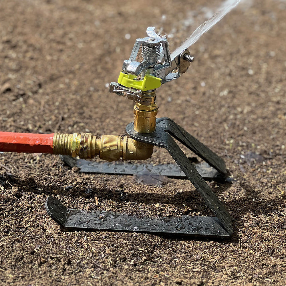 Greenhaus Gardening Lawn Sprinkler – Adjustable 360° Water Distribution