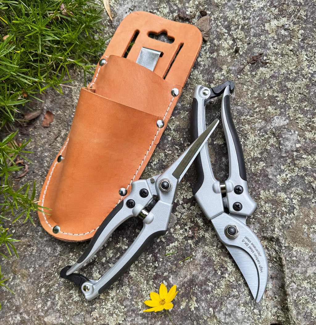 Greenhaus Gardening Professional Garden Pruning Kit with Leather Carry Holster
