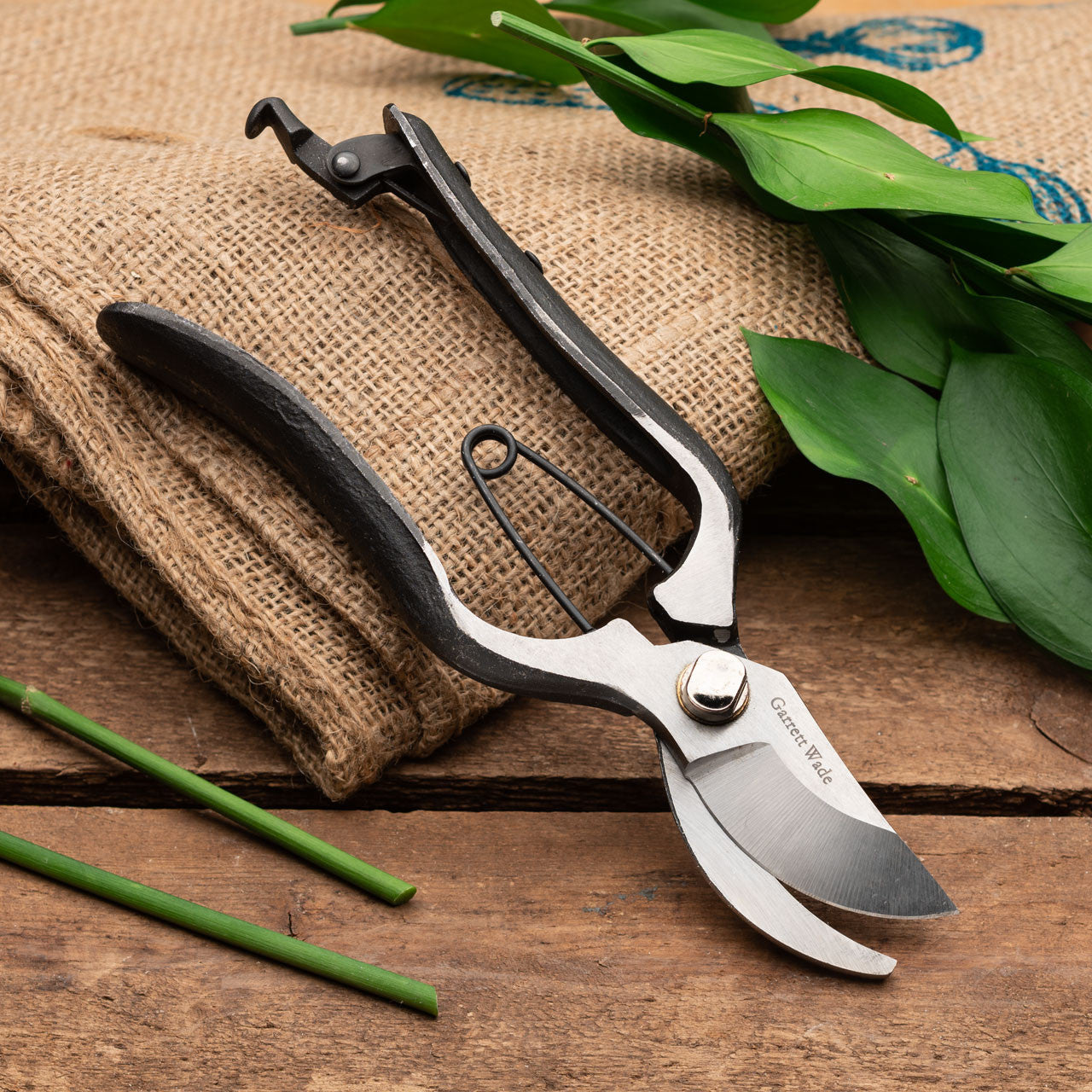 Greenhaus Gardening Classic Forged Pruners for Trimming and Cleanup