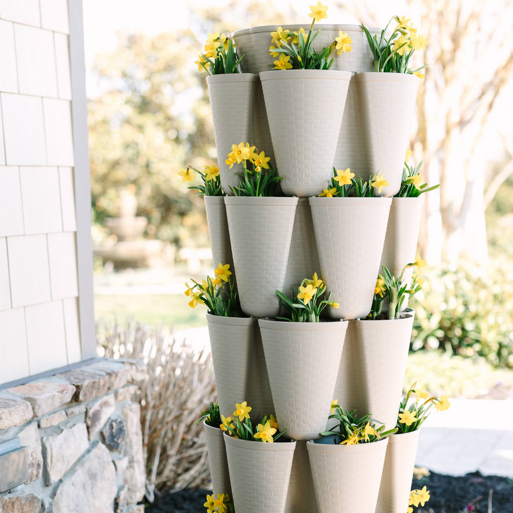 Greenhaus Gardening Vertical Planter Basketweave 5-Tier Planter for Small Gardens