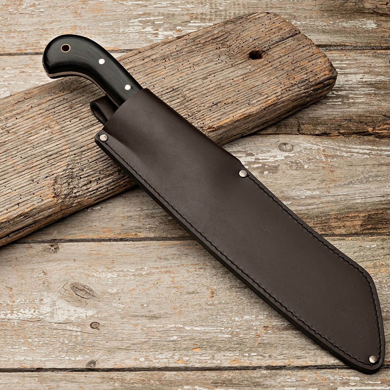 Greenhaus Gardening Short Bladed Machete with Leather Sheath
