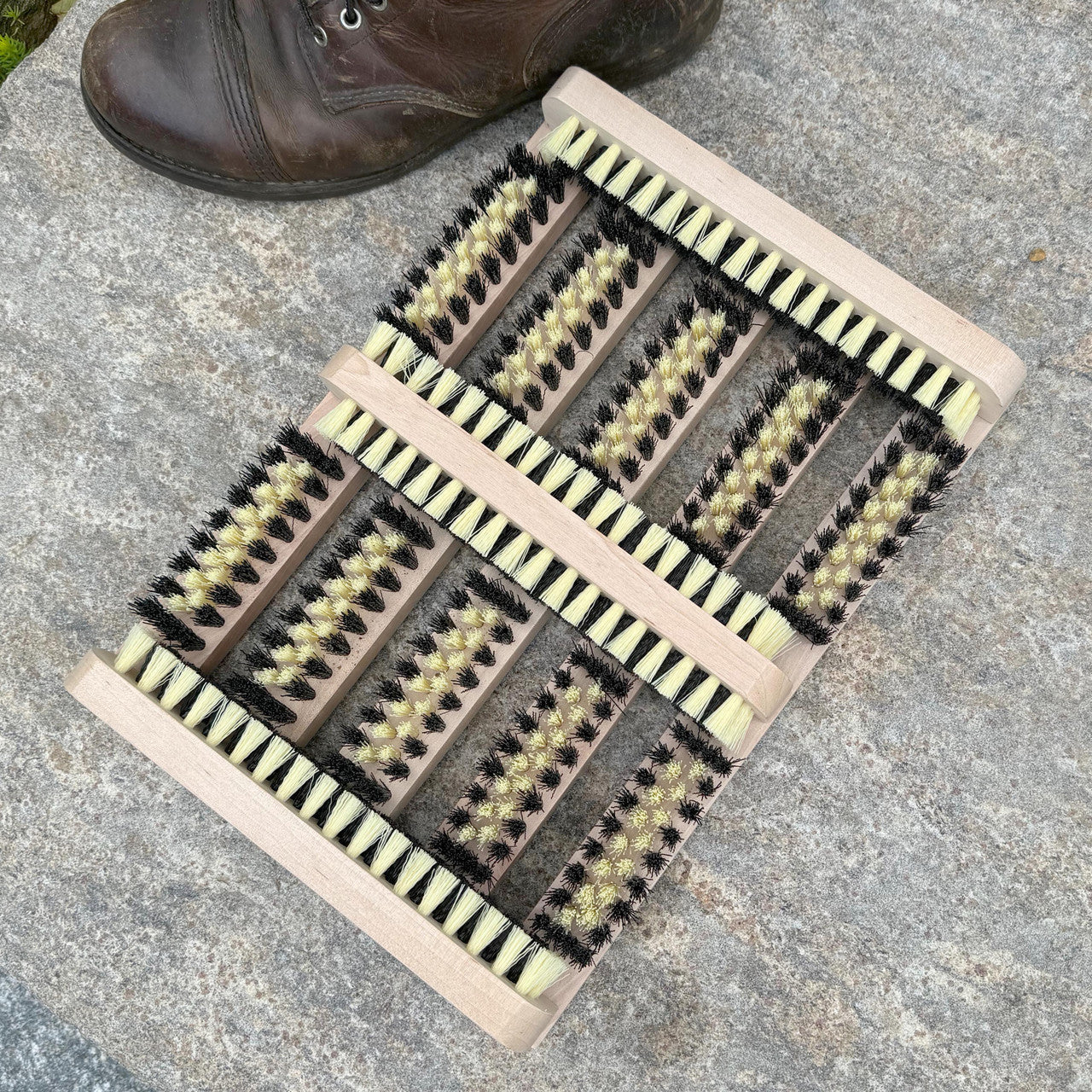 Greenhaus Gardening Heavy Duty Boot Brush Cleaner for Garden and Work Shoes