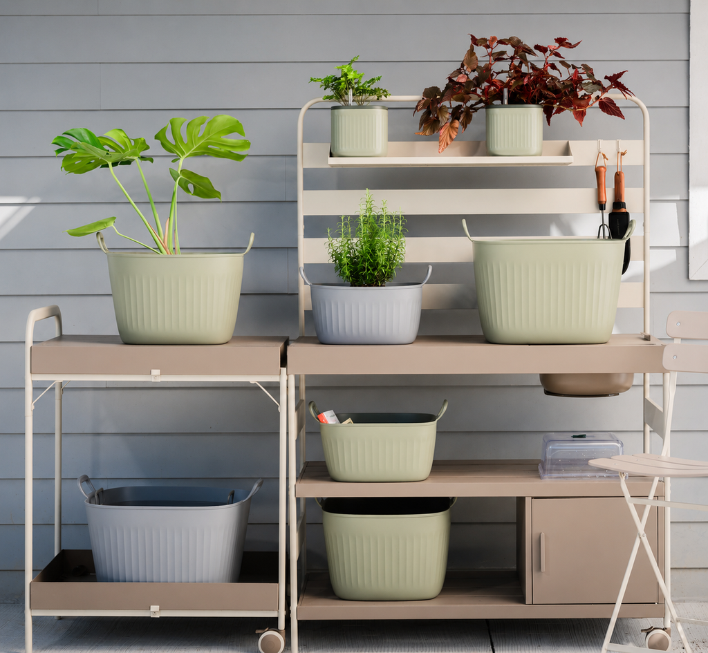GreenHaus Gardening FlexTub Storage and Harvest Basket Gardening Set