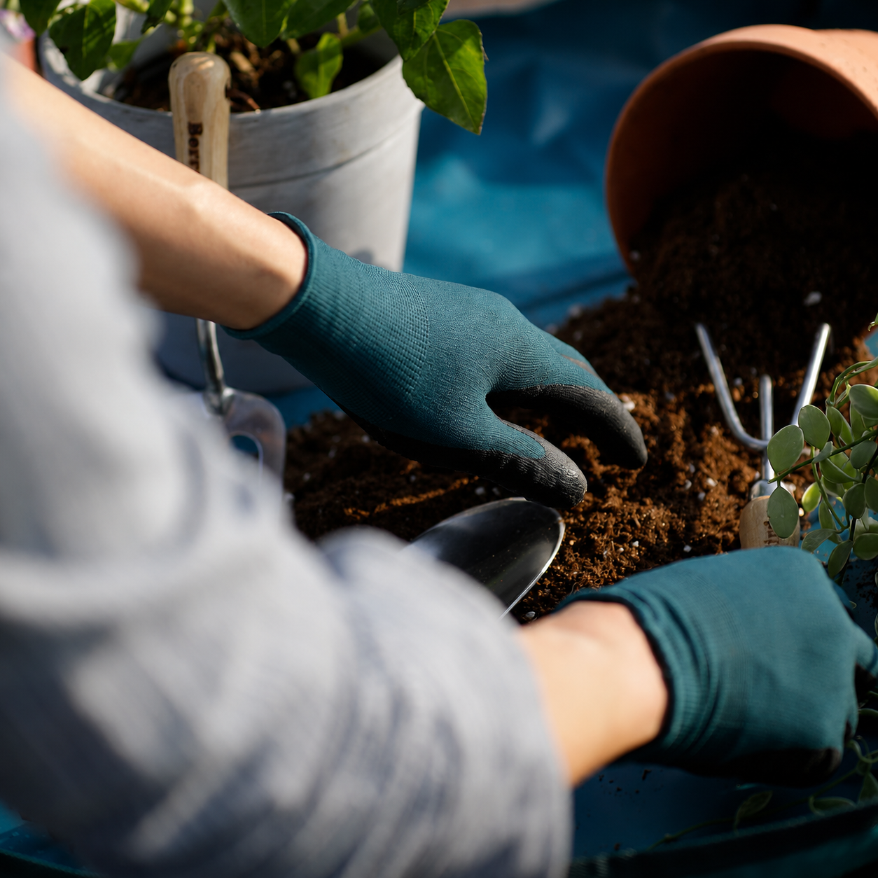 Greenhaus Gardening Garden Gloves for Digging, Planting & Pruning, Flexible Grip Design