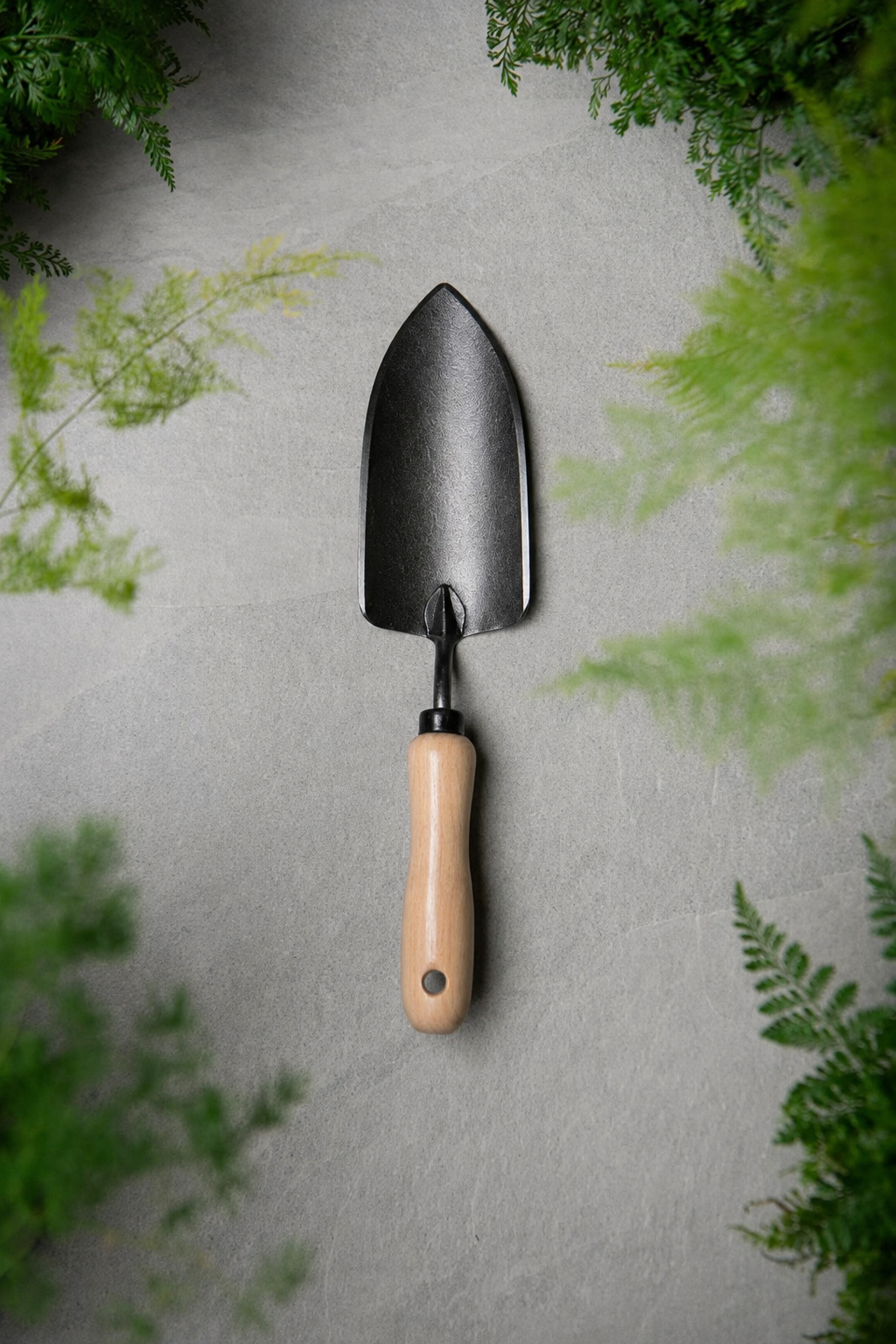 Greenhaus Gardening Hand Garden Trowel, Durable Digging Tool