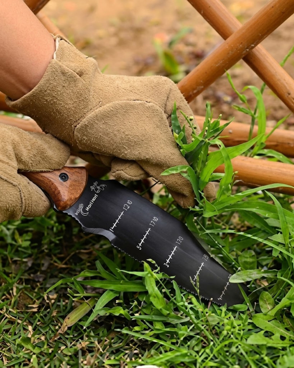Greenhaus Gardening Premium Hori Hori Garden Knife with Stainless Steel Blade & Protective Sheath