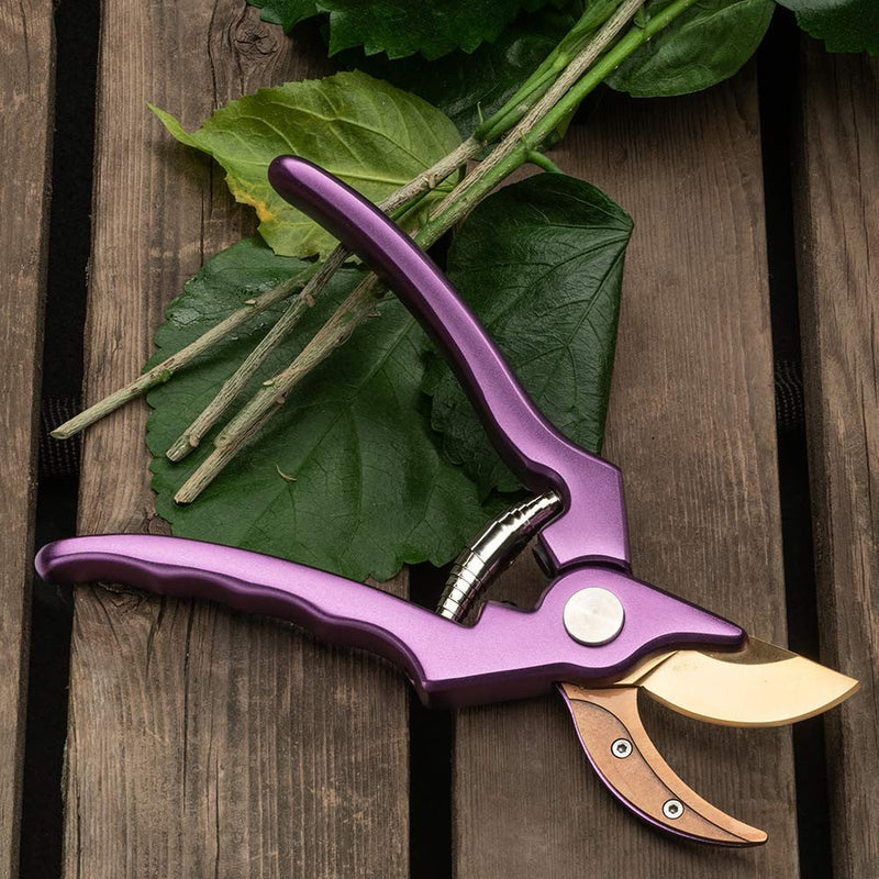 Greenhaus Gardening Bypass Pruner with Titanium Nitride Coated Blade