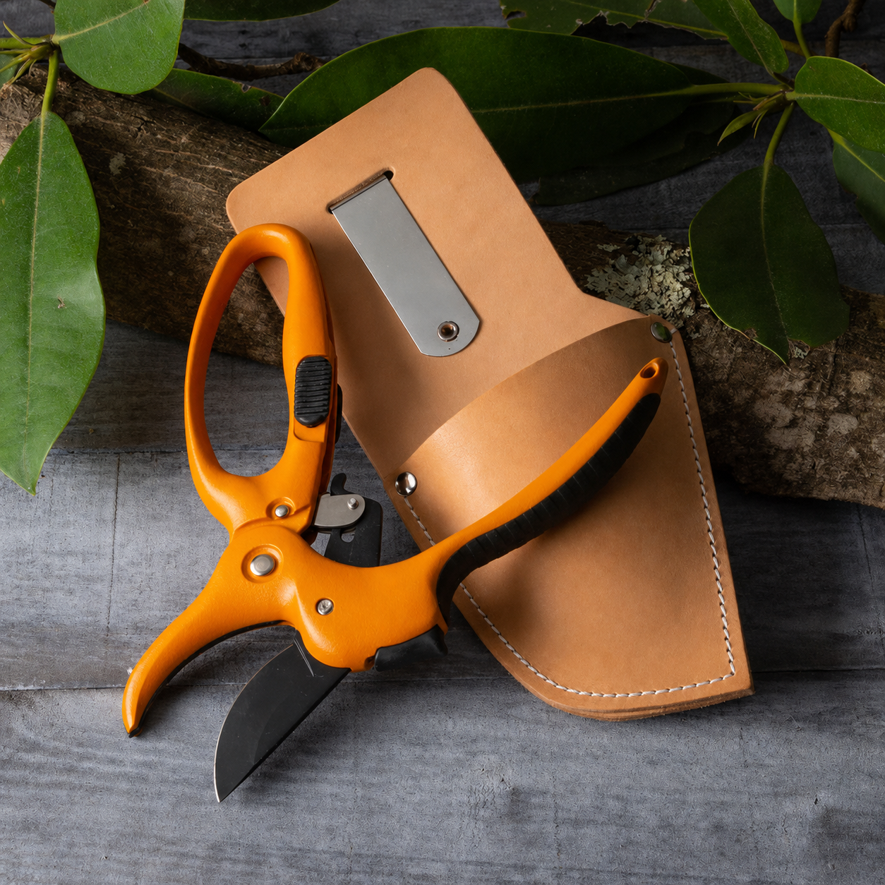 Greenhaus Gardening Hand Pruning Shears for Tough Stems and Branches