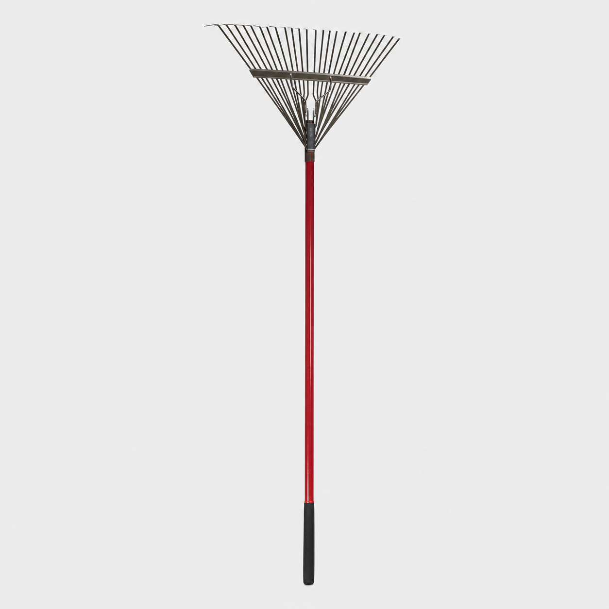 Greenhaus Gardening 24-Tine Steel Spring Back Rake for Lawn Cleanup