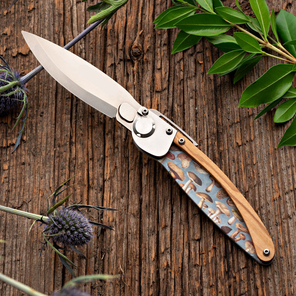 Greenhaus Gardening Mushroom Folding Knife for Everyday Carry and Outdoor Use