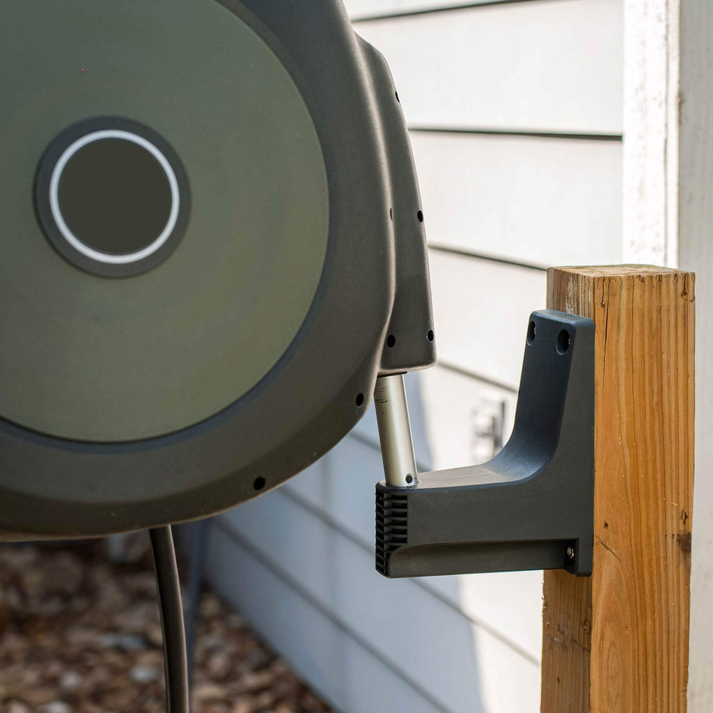 Greenhaus Gardening Retractable Hose Reel with Tangle-Free High-Flow Hose